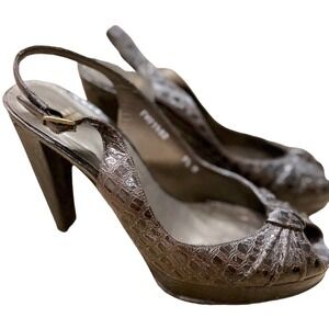 STUART WIETZMAN Brown Peep Toe Crocodile Platform Ankle Strap Heels Size 9.5